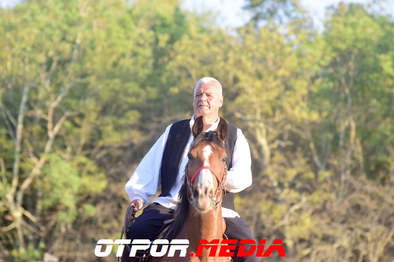 svati-damjanovici-11621-15