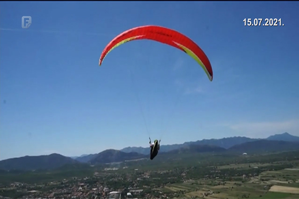 paragliding