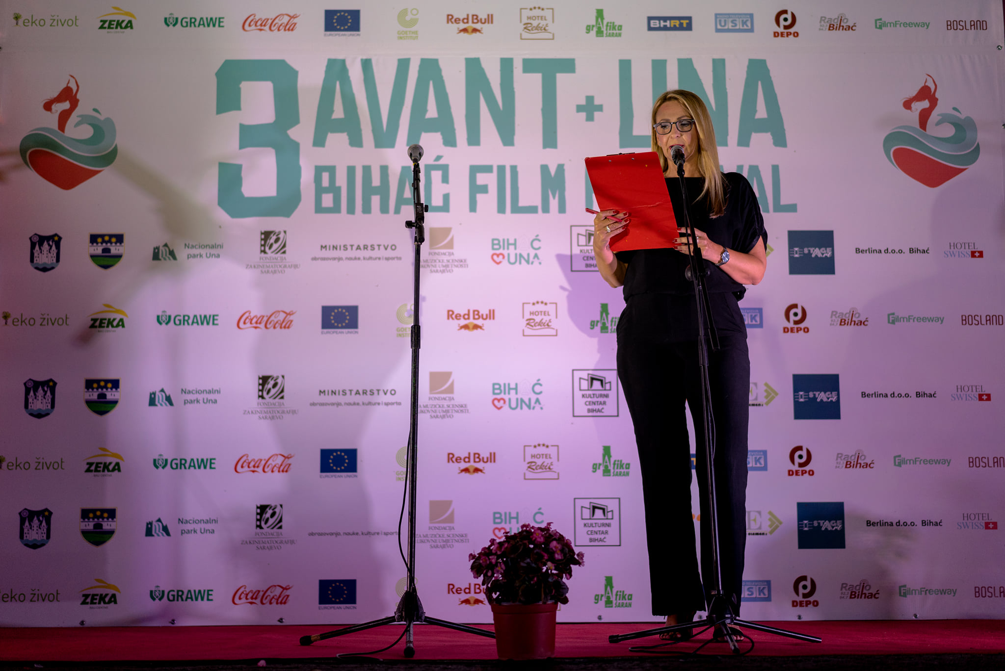 239456181_2212278218912765_1759596437241105427_n