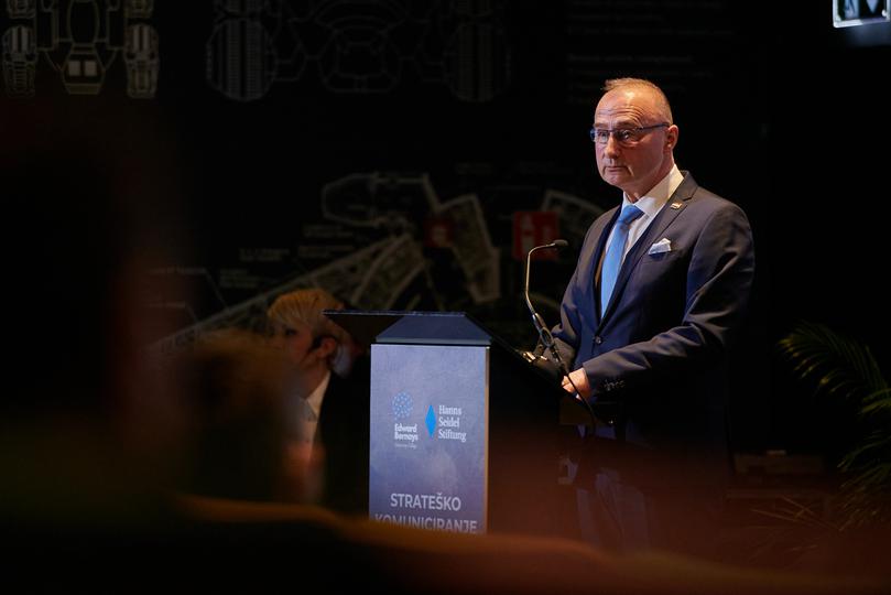 31548a22f1c36d4b331f