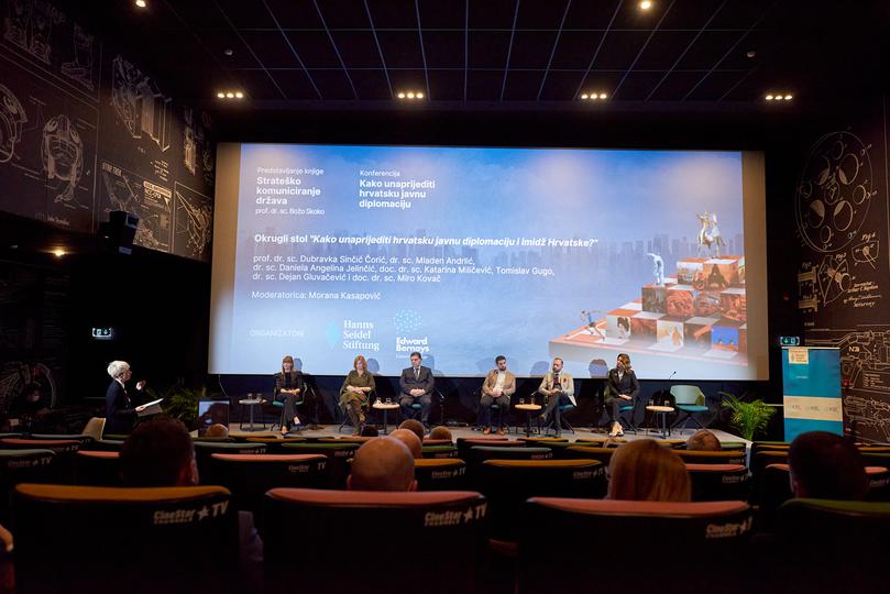 3de60c2069fd8e89a111