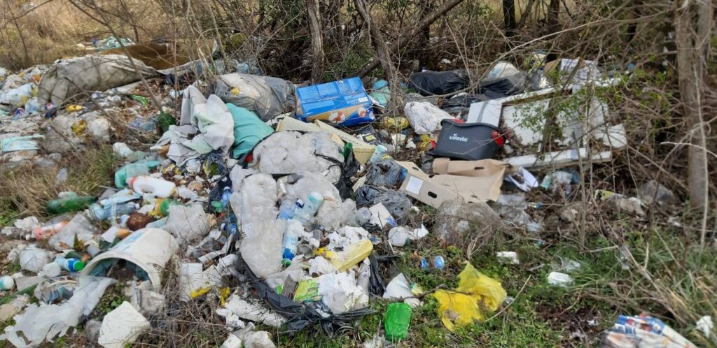 divlja-deponija-2-1024x498-1