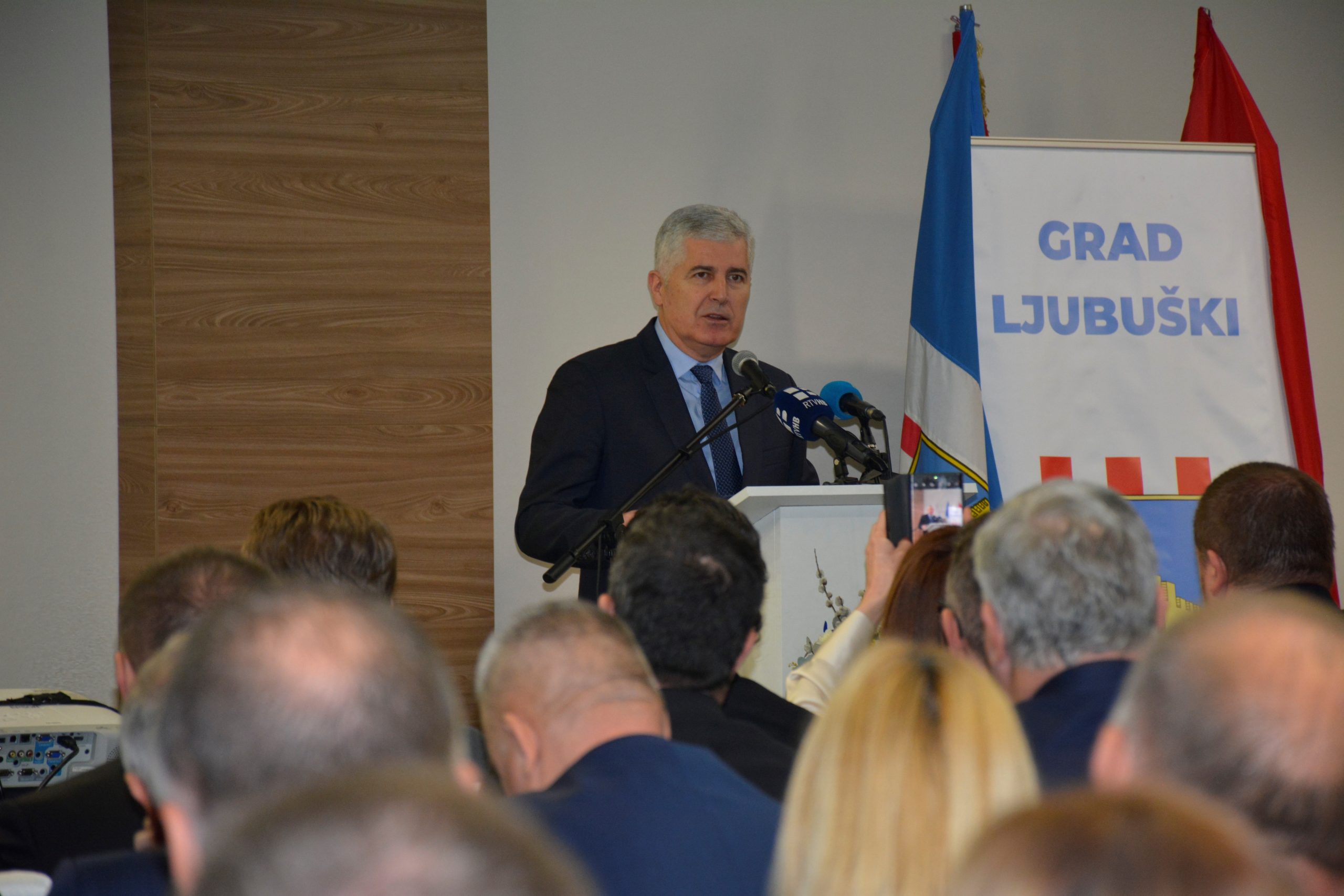 dragan-covic-sjednica