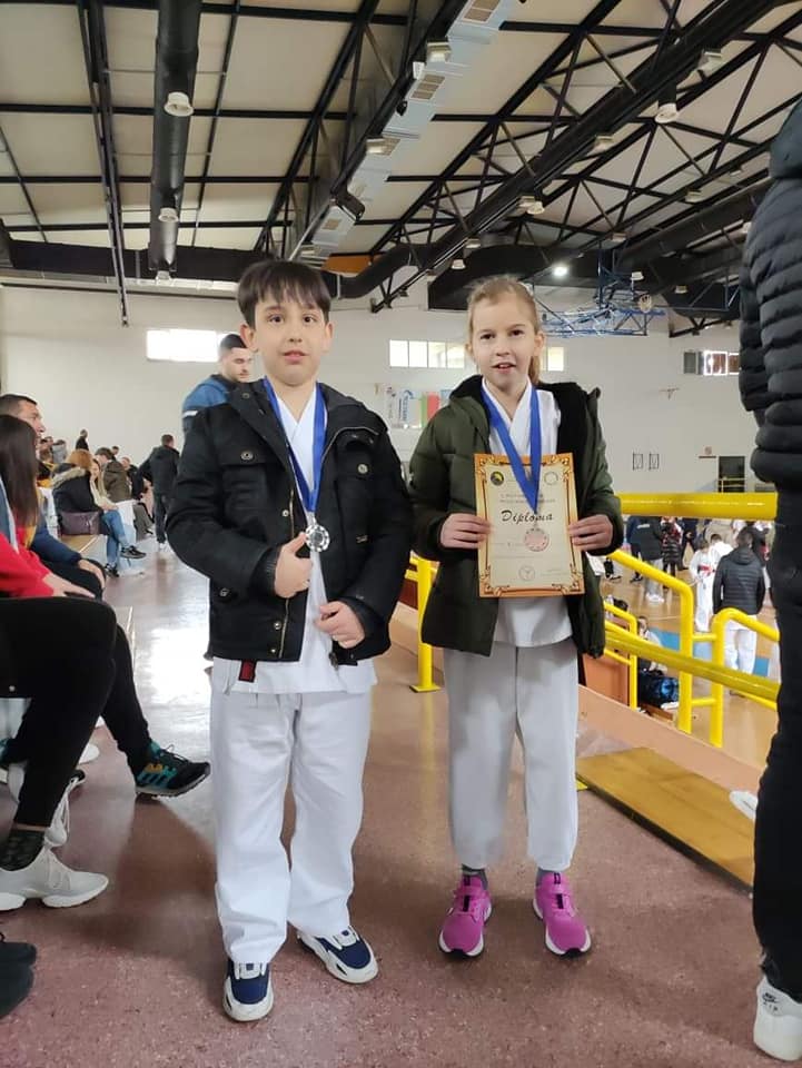 275237070_353888156745261_7418903179737662879_n