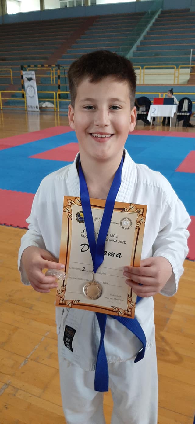 275362206_353888590078551_7522448294408860147_n