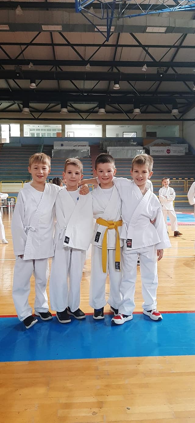 275384151_353887360078674_7461027543609026586_n