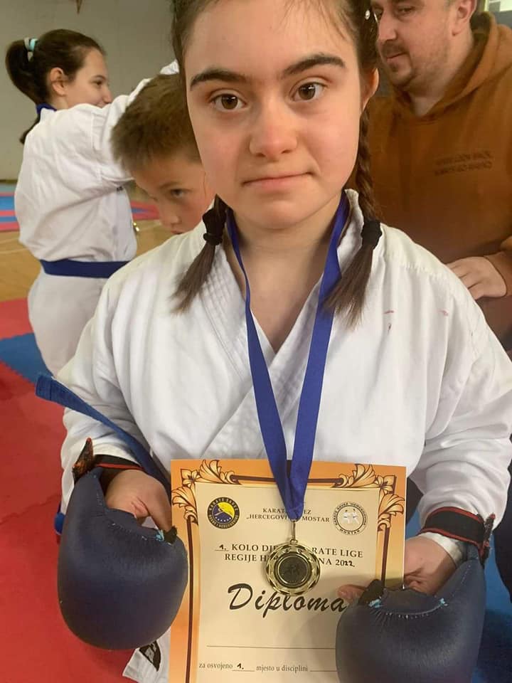 275430531_353888266745250_4699829565845831391_n