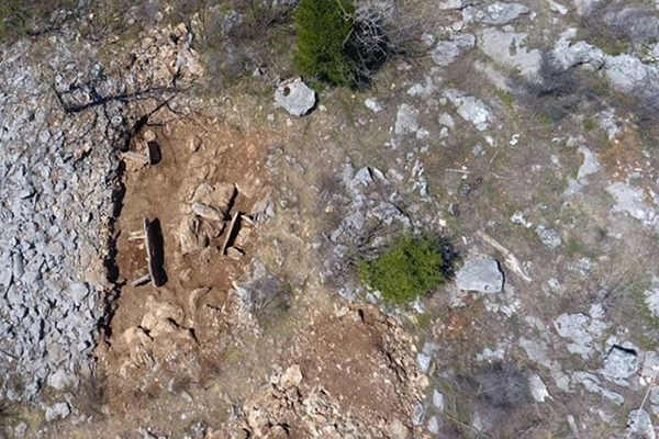 GROBLJE-GRUDE-BRONC-DOBA