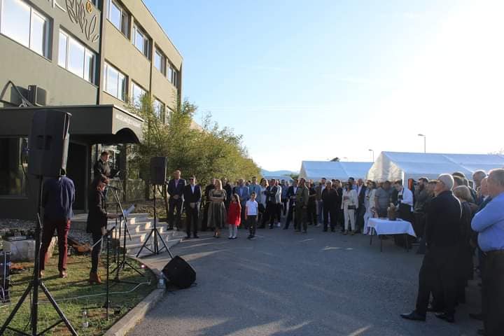 279393777_10225250109416295_657389340098450217_n-1