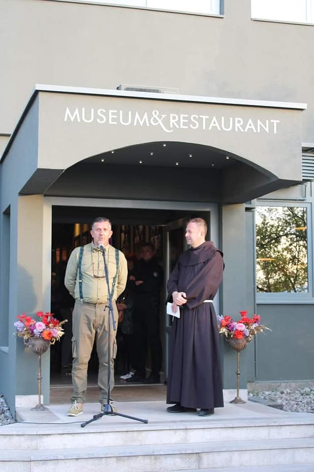 279674344_10225250108936283_6643575931161868112_n