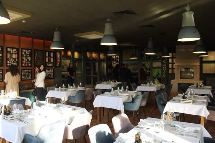 279713900_10225250105696202_4779714882304218556_n