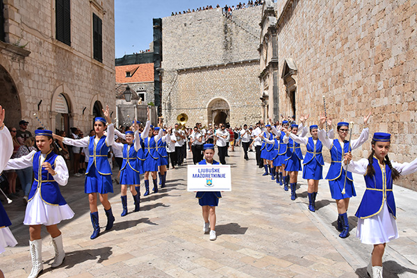 ljubuske-mazoretkinje