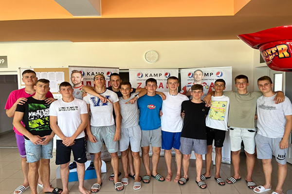 68f530690fd63d955a623f65b761e644_XL