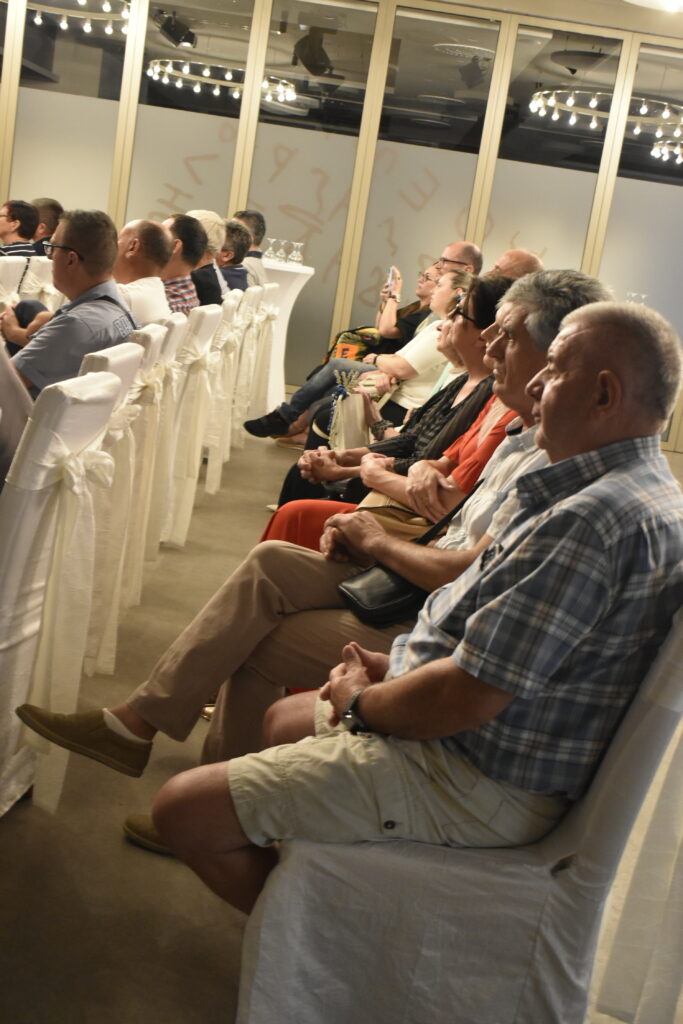 DSC0042-1-683x1024-1