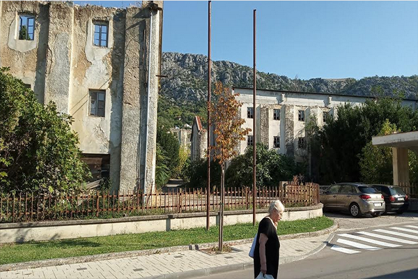 Screenshot-2022-09-02-at-14-09-43-Struka-predlaze-modernizirati-prostor-a-i-zadrzati-elemente-proslosti-bastine