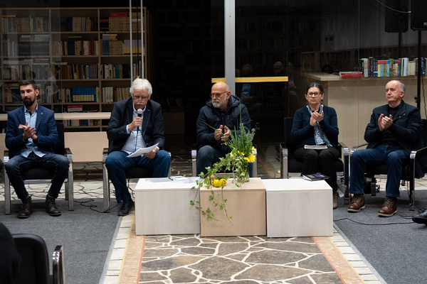 knjizevnici-naslovna