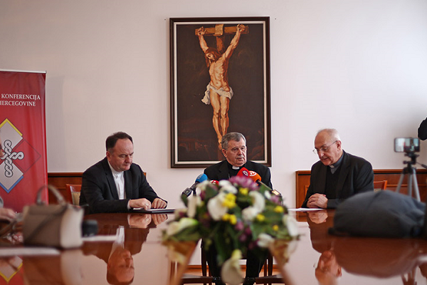 nadbiskup-tomo-vuksic