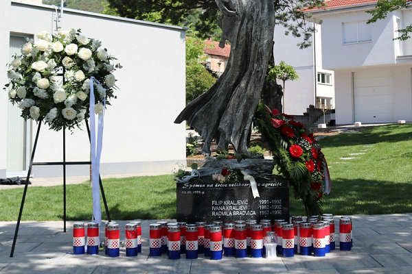 spomenik-zrtve