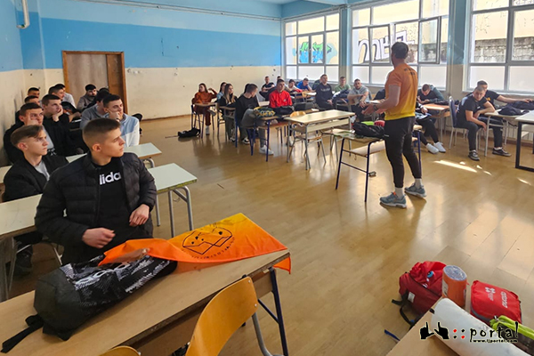 srednjoskolci perica