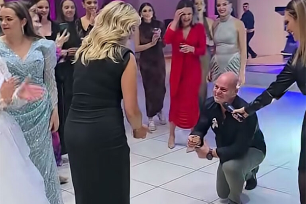 Prosidba na svadbi u Posušju: “Ma nije normalan… ali je DA!”