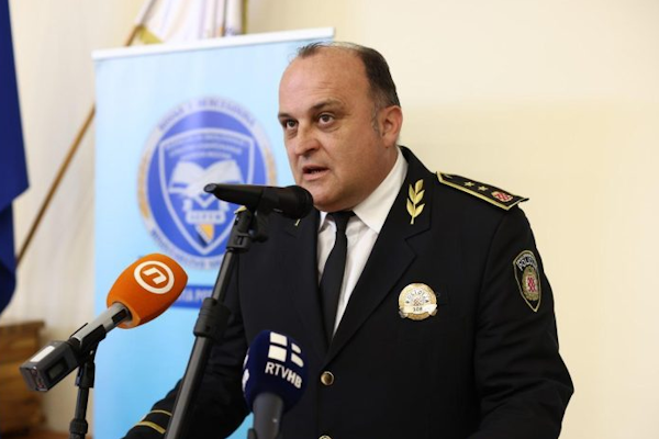 komesariv